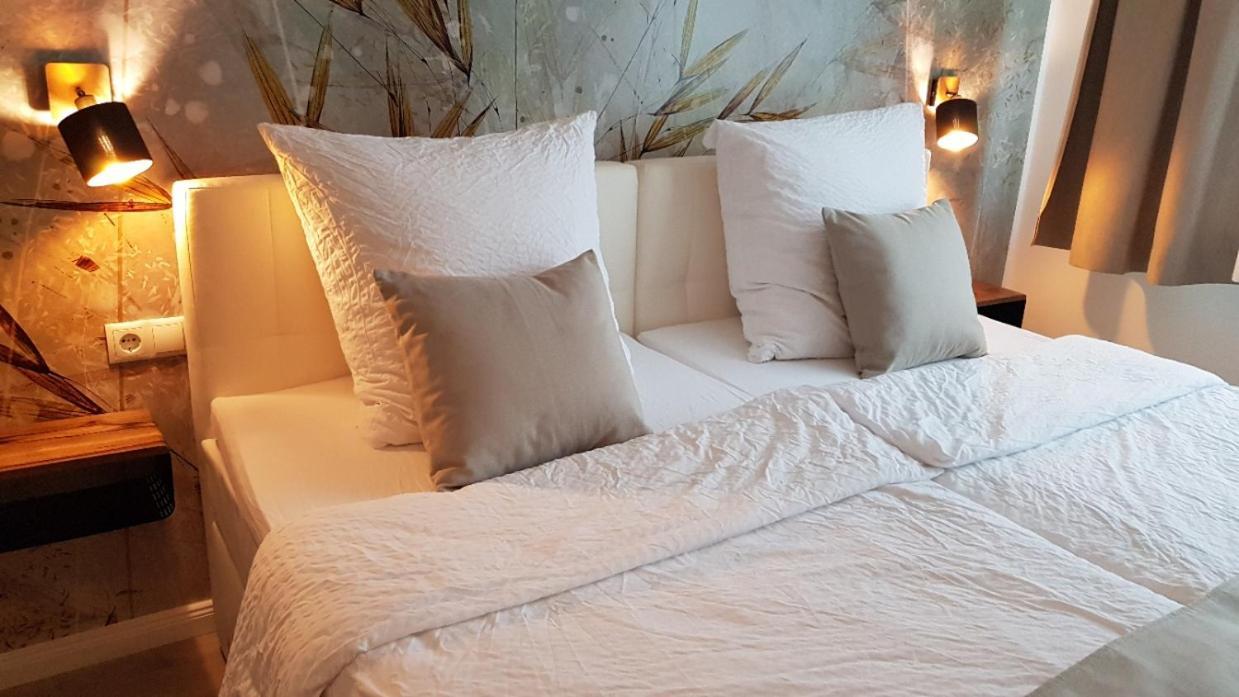 Bergische Idylle Hotel Overath Bagian luar foto